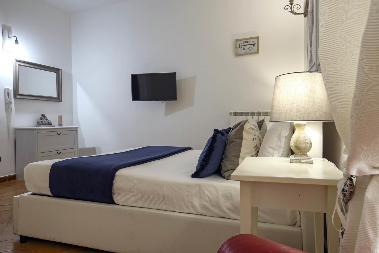 La Corte Segreta Bed & Breakfast