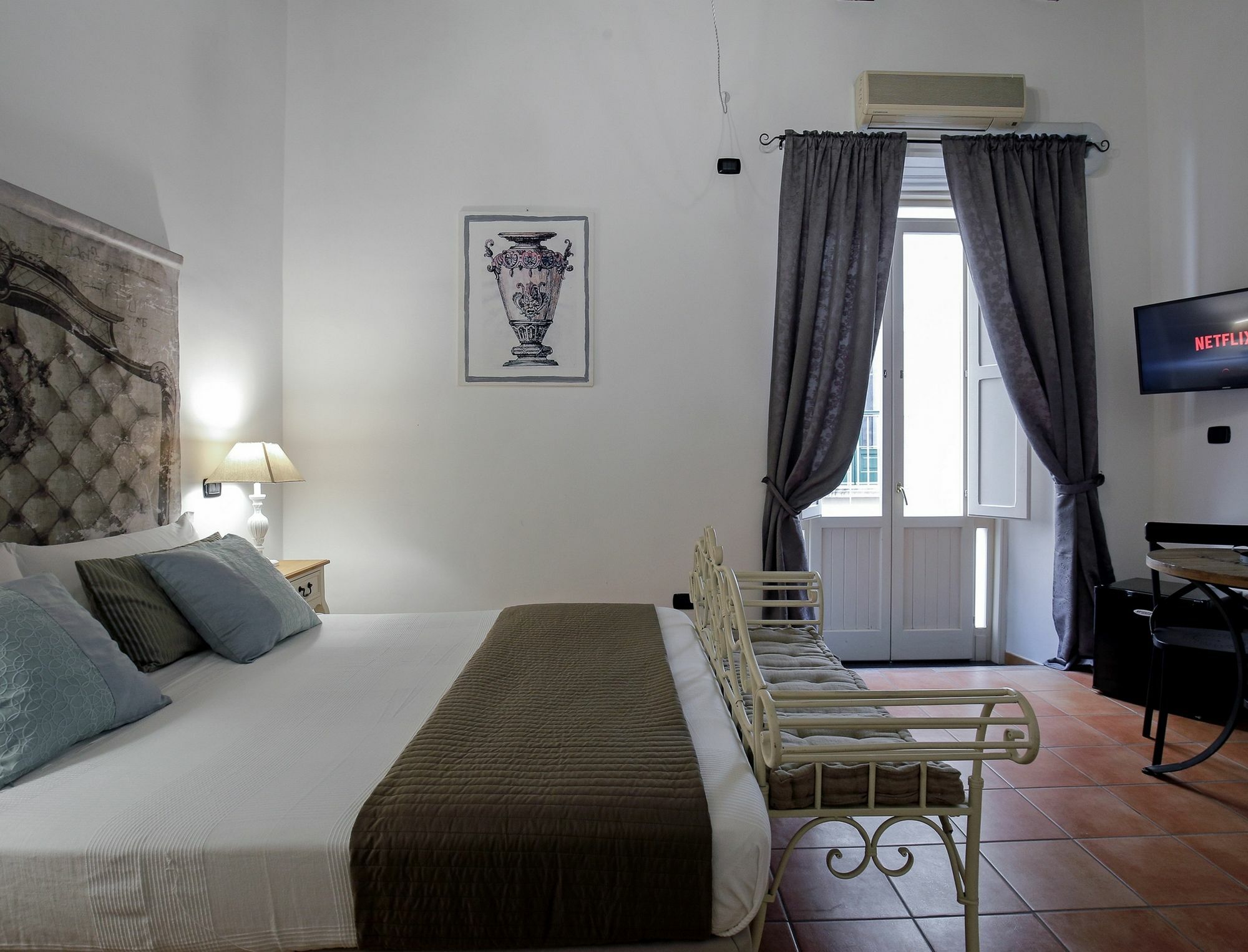 La Corte Segreta Bed & Breakfast 3*